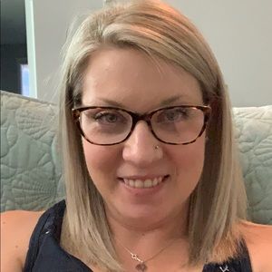 Meet your Posher, Jillian